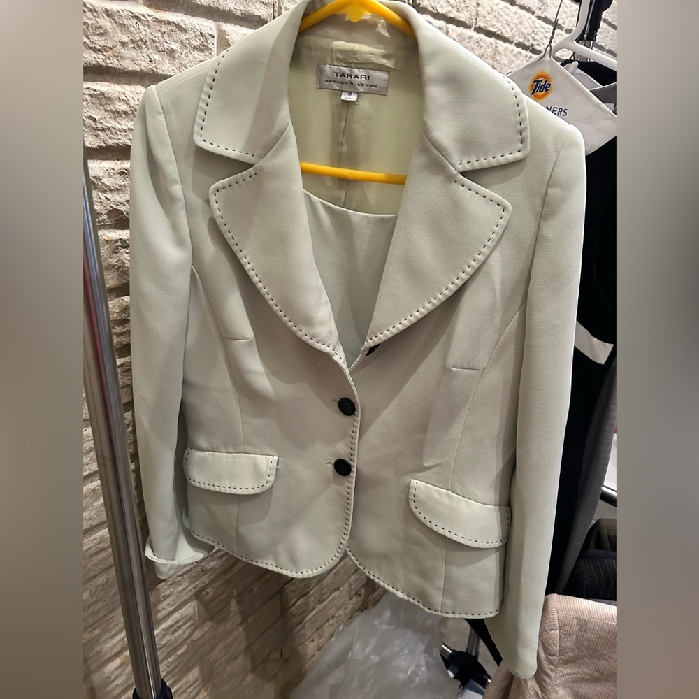 Tahari dress jacket with matching tank size 10 mint green/black